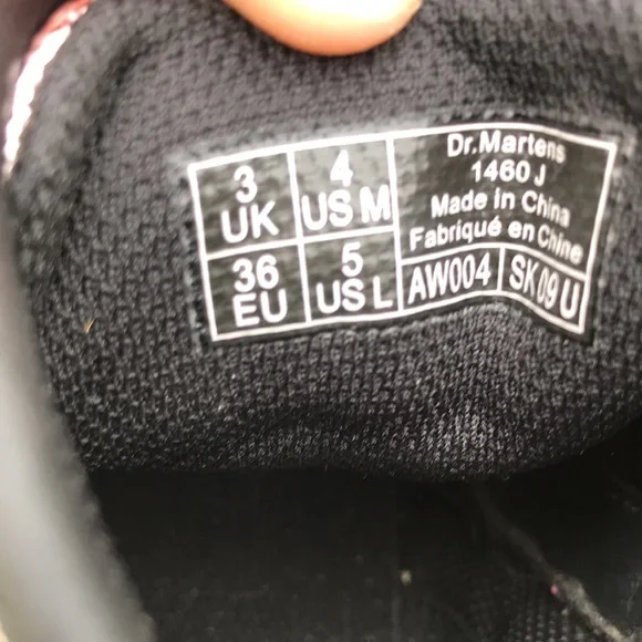 Dr. Martens Crinkle Metallic Lace Up Boots Size 5 Girls in Pink Disco Crinkle - Picture 8 of 11